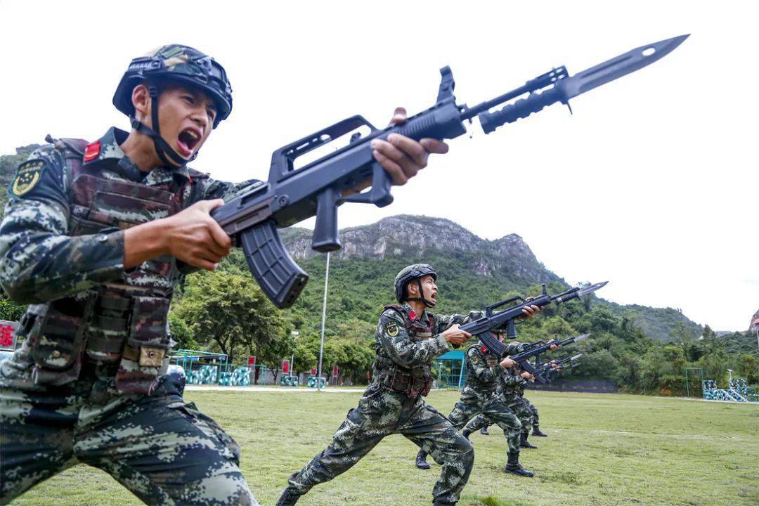 练兵备战火箭军某部武警楚雄支队武警河池支队武警石家庄支队