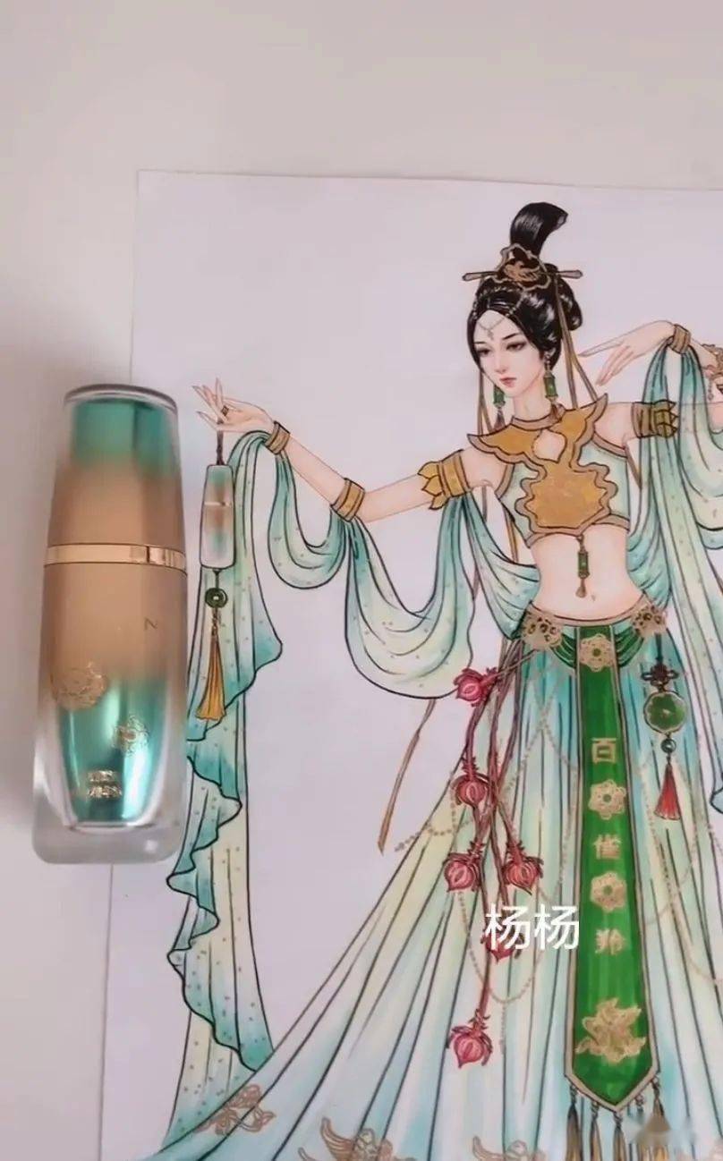 设计 这个90后姑娘用饮料瓶设计时装，太好看了吧！