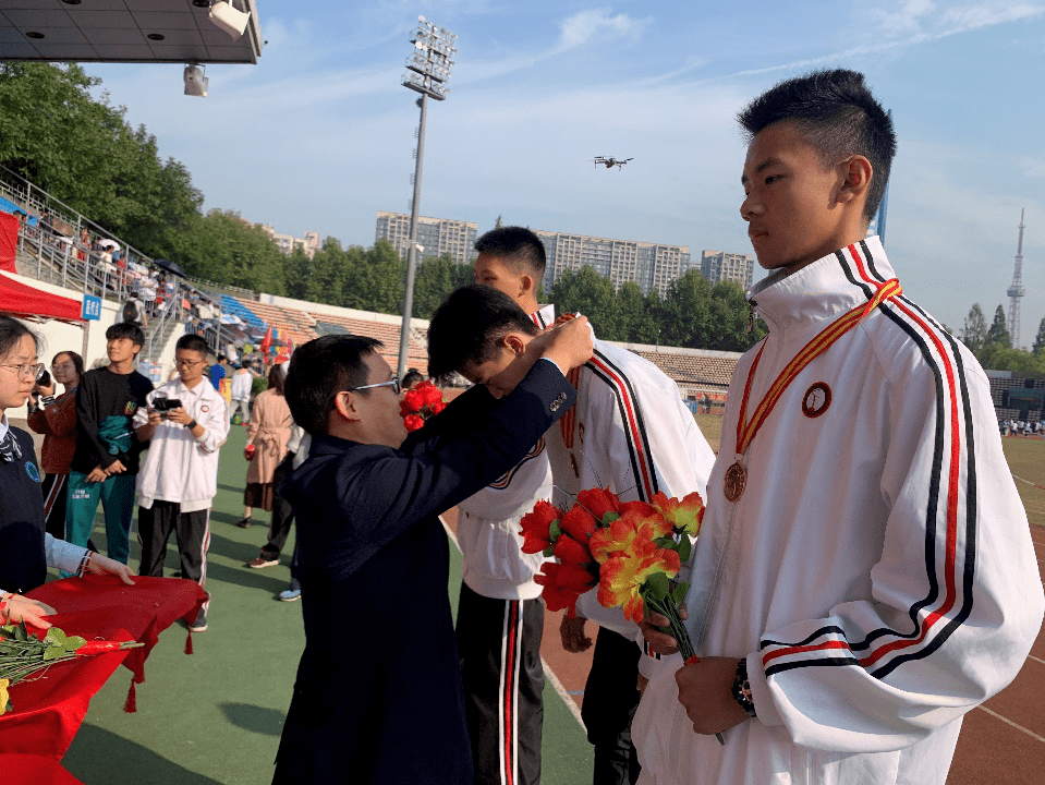 精彩速递沉浸式体验浙大附中第五十二届田径运动会