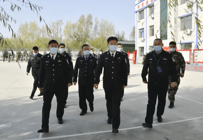 白城市副市长,公安局长陈锋带队检查指导公安监管场所和道路交通安全