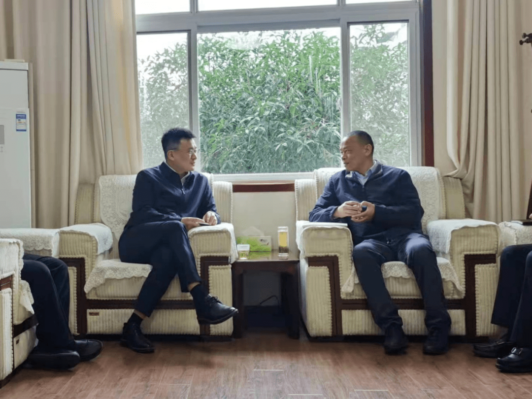 华正阳拜会德阳市中江县委书记苏刚_建设