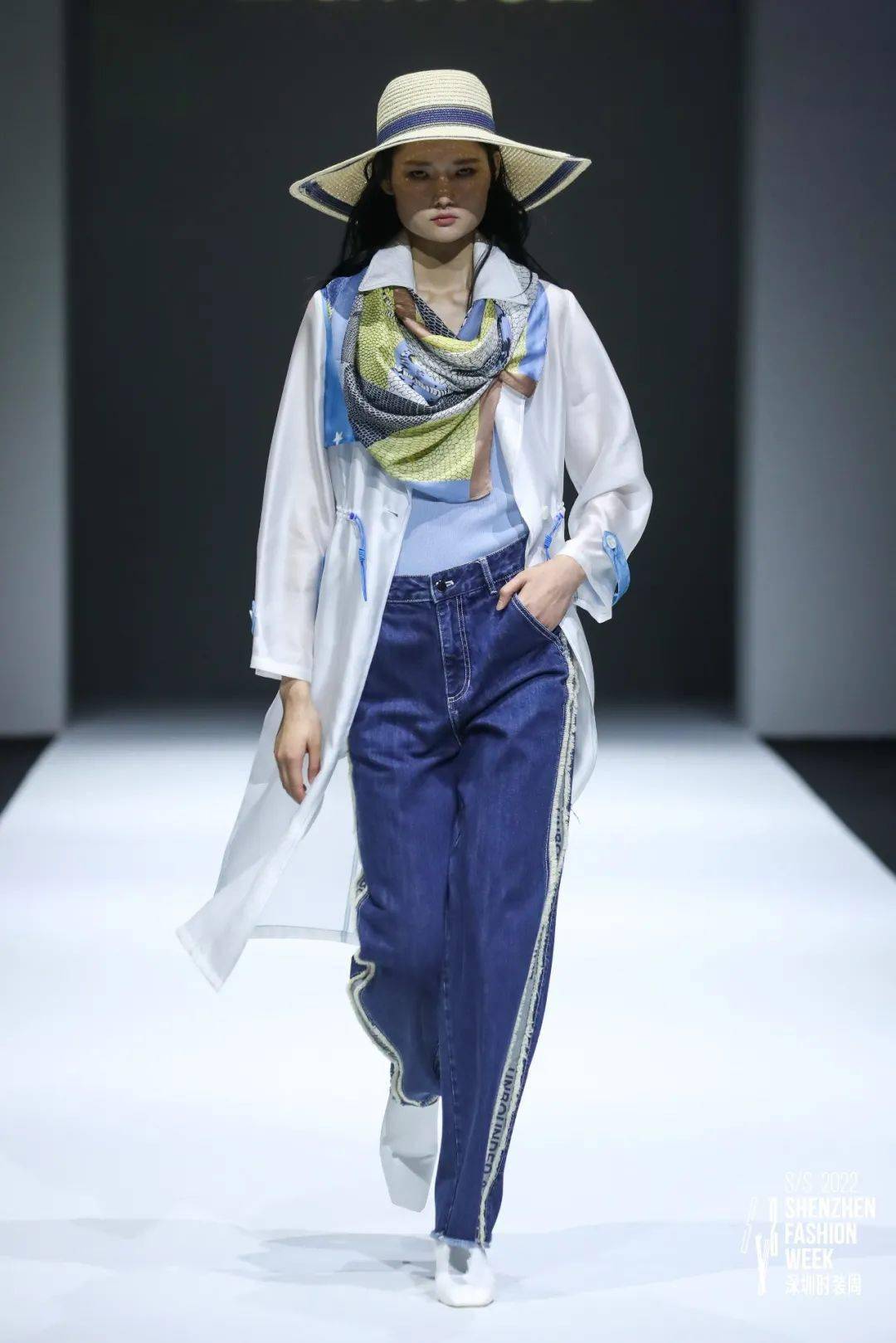 服装 S/S2022深圳时装周｜DAY4：别样角度，诠释「型」之烂漫