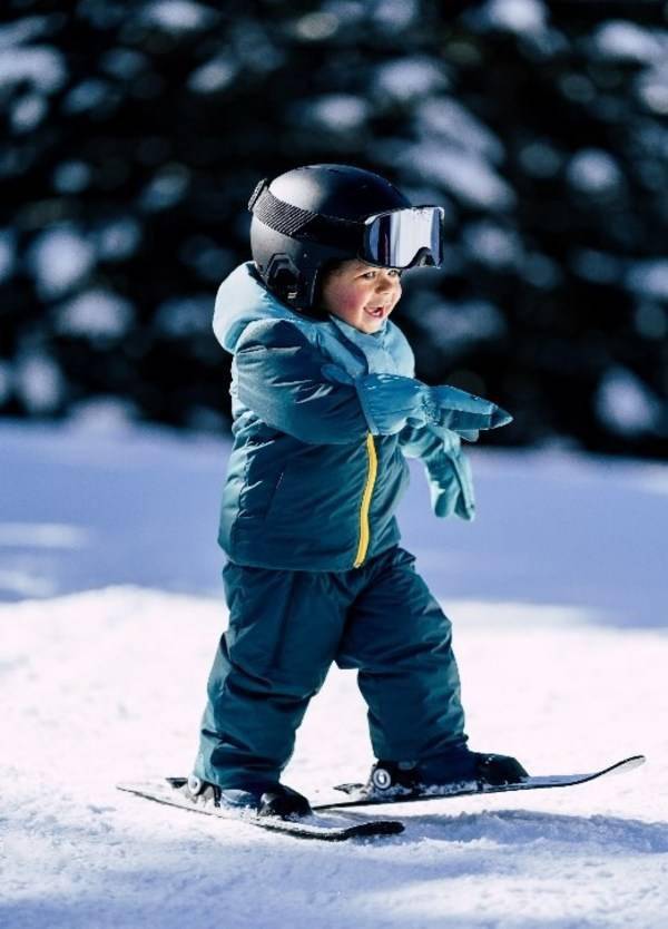 滑雪迪卡侬参展第四届进博会 “冰雪奇缘”助力三亿人上冰雪