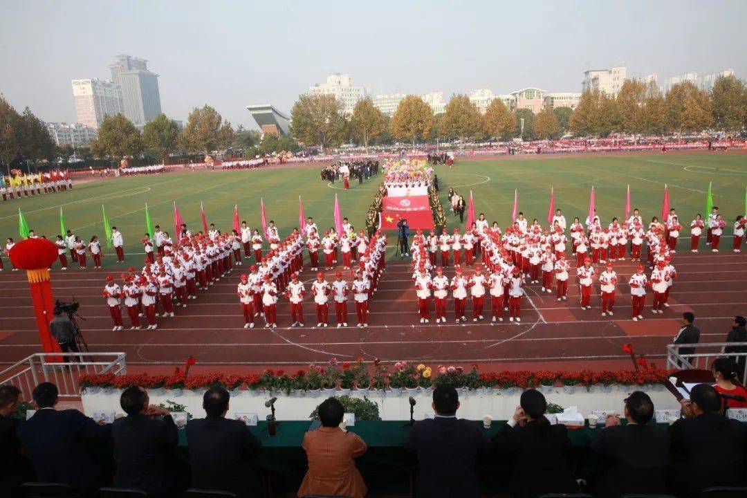 邳州明德实验学校校服图片