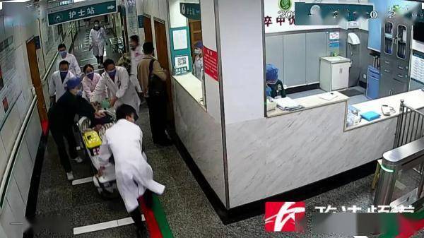 男子|8分钟，跑赢死神！