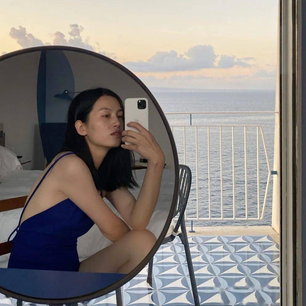 漂亮 基础款怎么穿出高级感？这些女设计师给的答卷可太漂亮了！