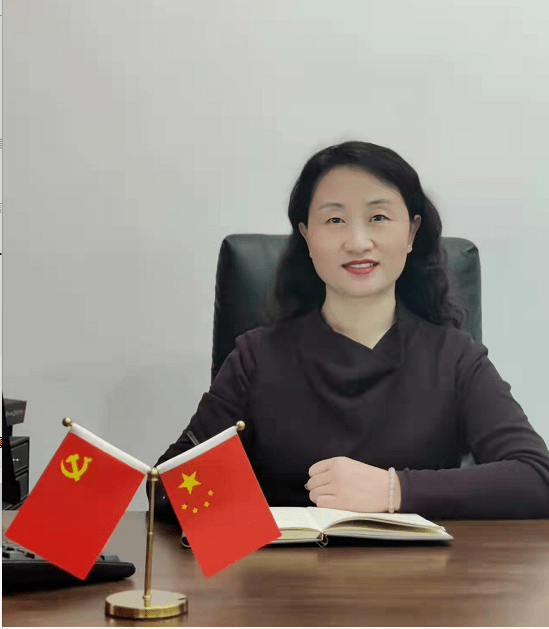 河南正月家政服务有限公司总监王娟:山再高,往上攀,总能登顶;路再长