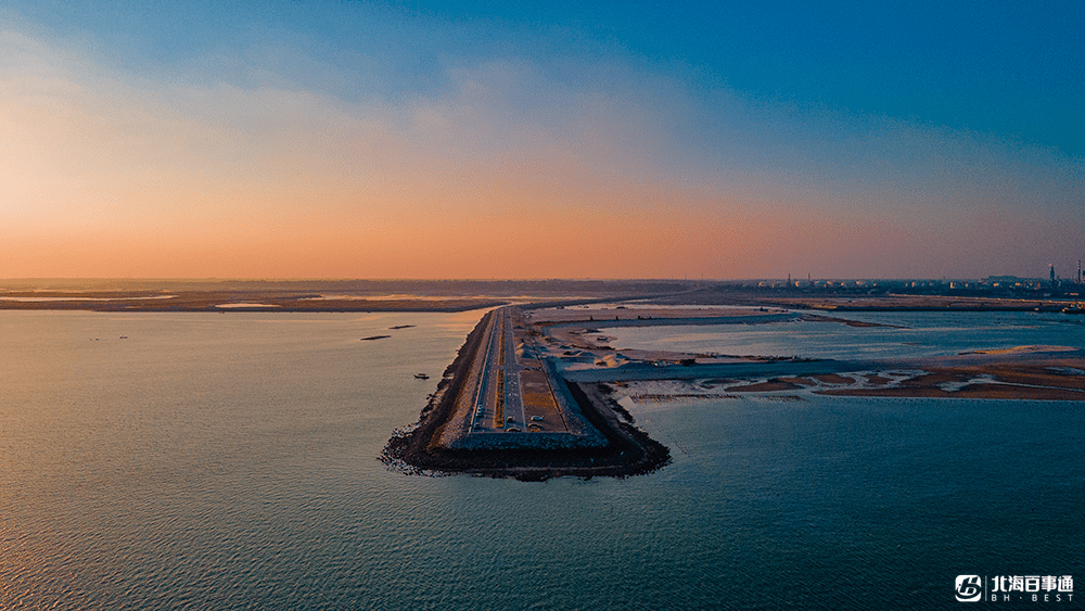 日落海景水晶宫北海这条网红海上公路太美了