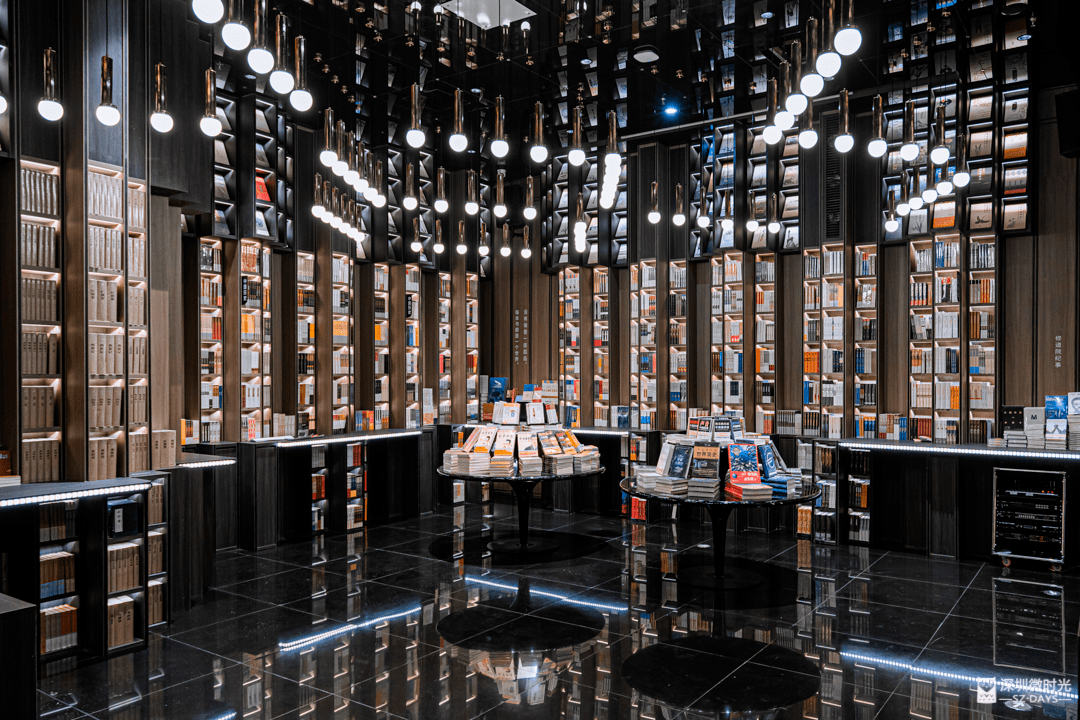 "中国最美书店"钟书阁,来深圳了!_书架
