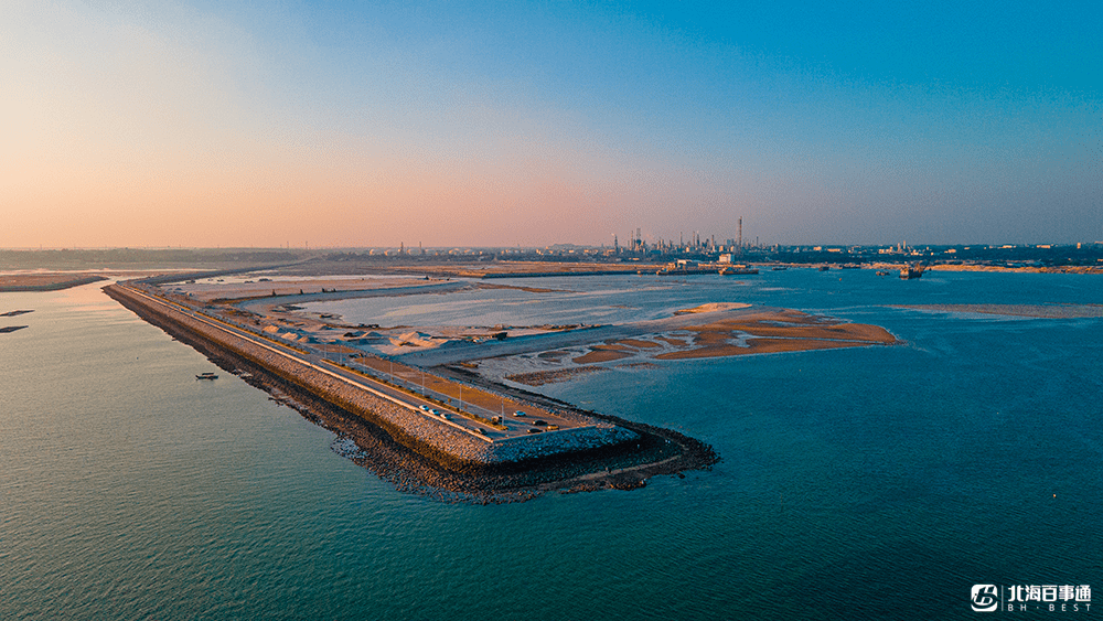 日落海景水晶宫北海这条网红海上公路太美了