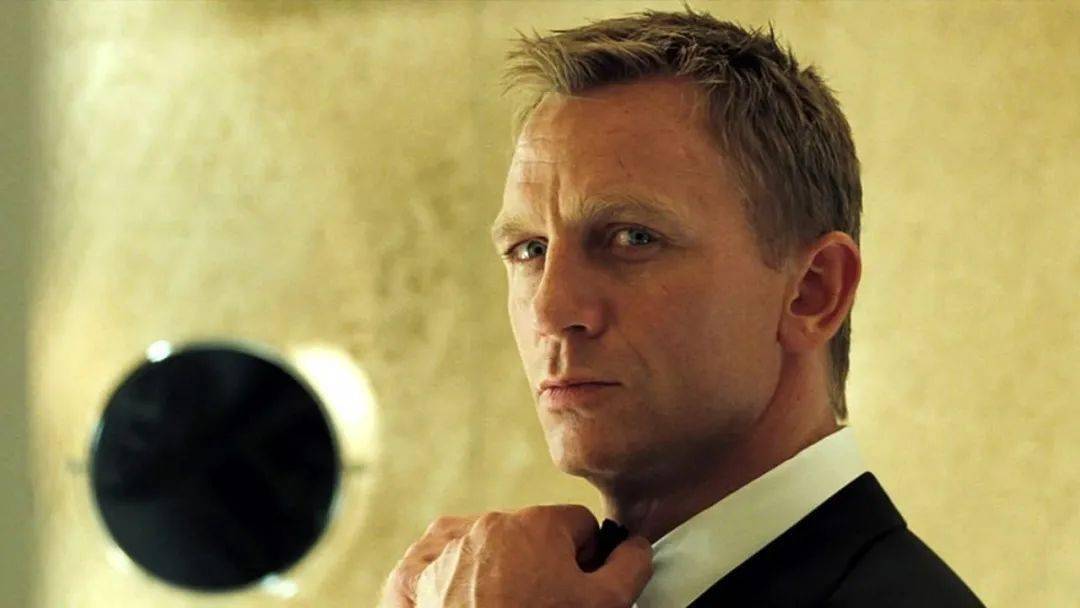 丹尼尔克雷格007几部图片