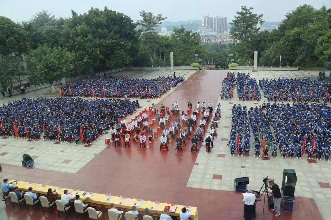 建党100周年"七一勋章"获得者黄文秀的母校一一广西百色祈福高中隆重