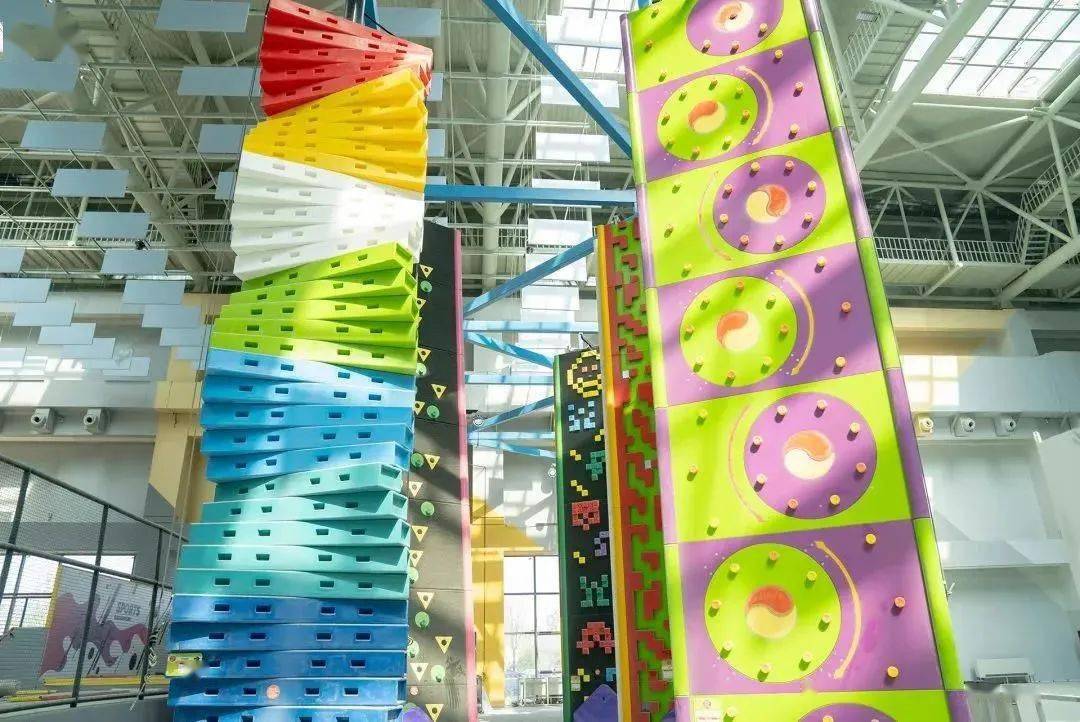 想追我先赢我来打卡济南首家全真模拟f1方程式赛车