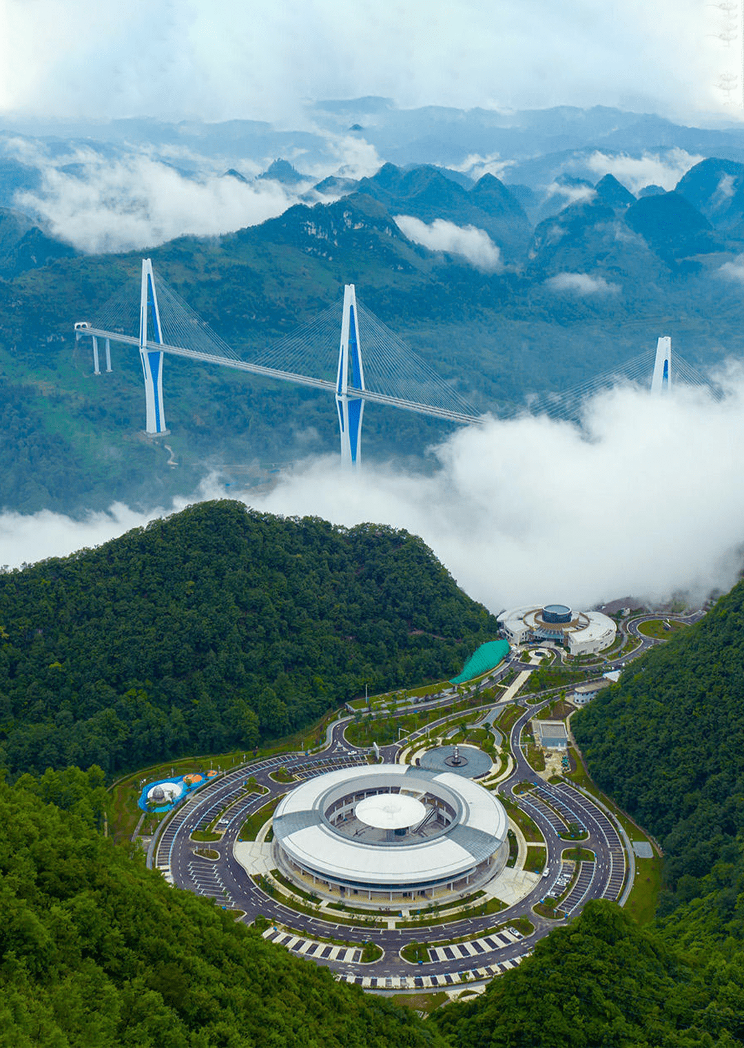 天空之桥服务区荣获第二届全国高速公路旅游特色服务区称号