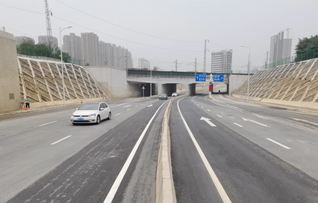 郑州金水路西延道路全部恢复通车