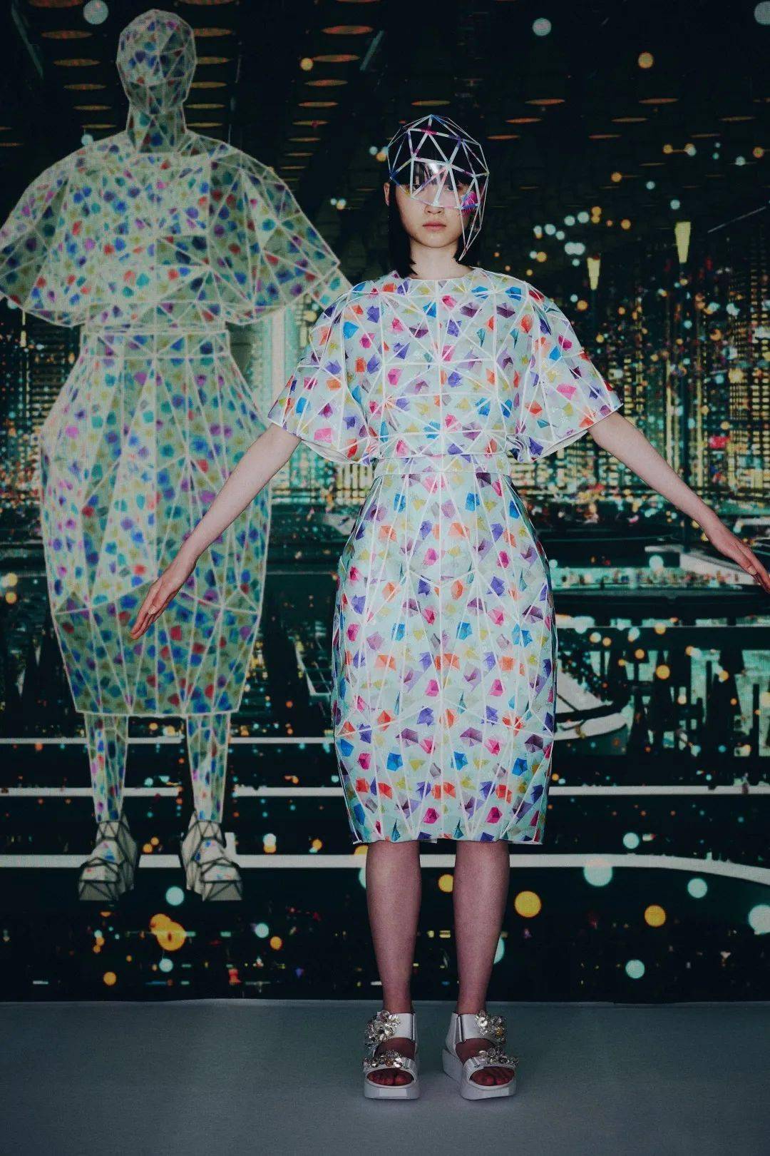 公众 科技感拉满的服装秀！日本三代设计师森永邦彦2022春夏系列发布！