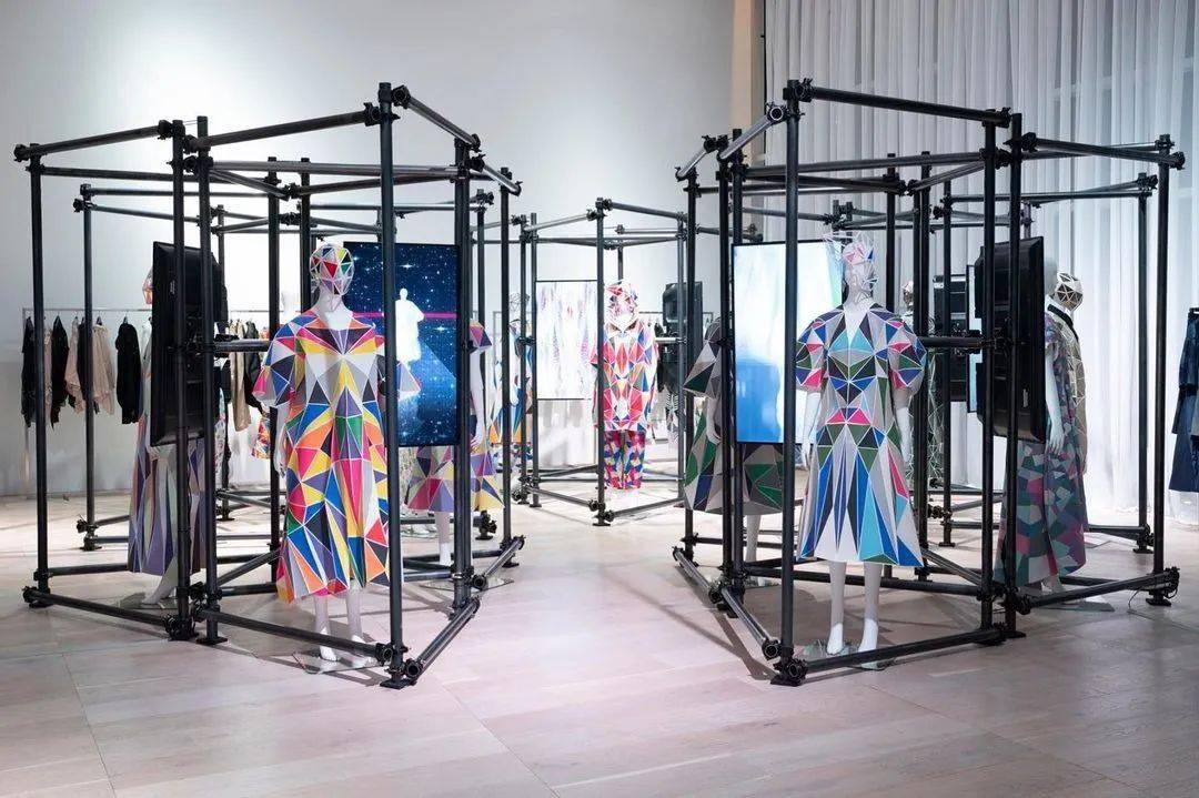 公众 科技感拉满的服装秀！日本三代设计师森永邦彦2022春夏系列发布！