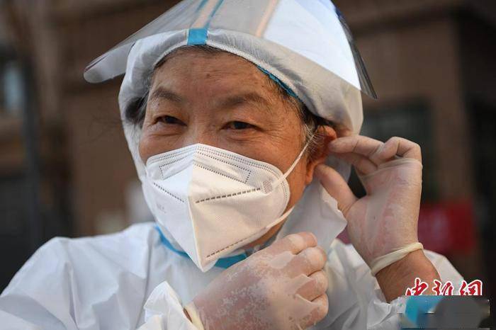 兰州68岁社区奶奶医生的"疫情时刻"_杨艳敏