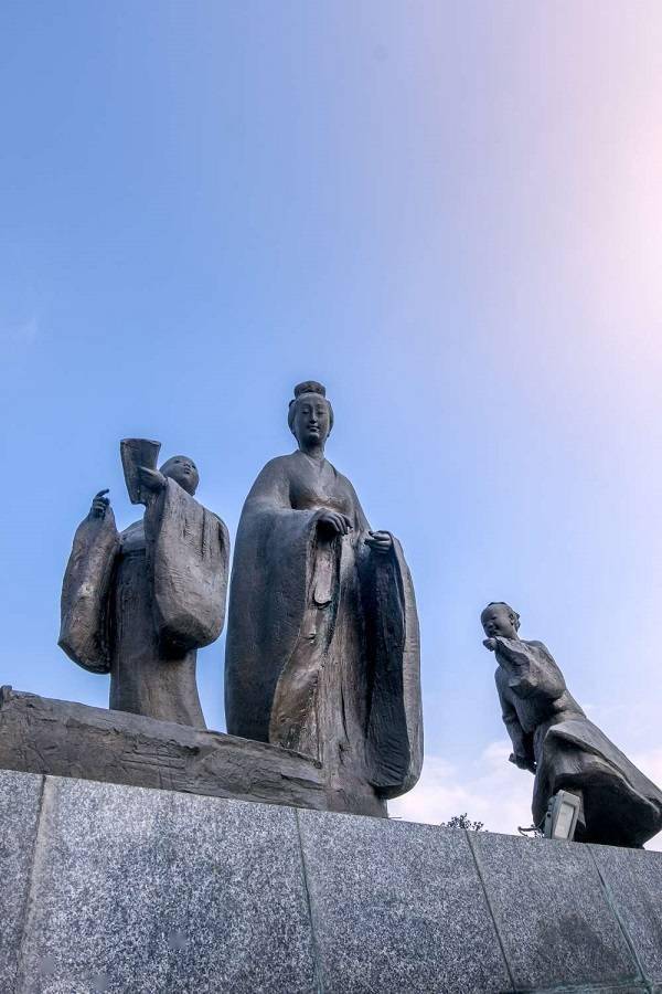 久违的阳光让苏母公园更惊艳