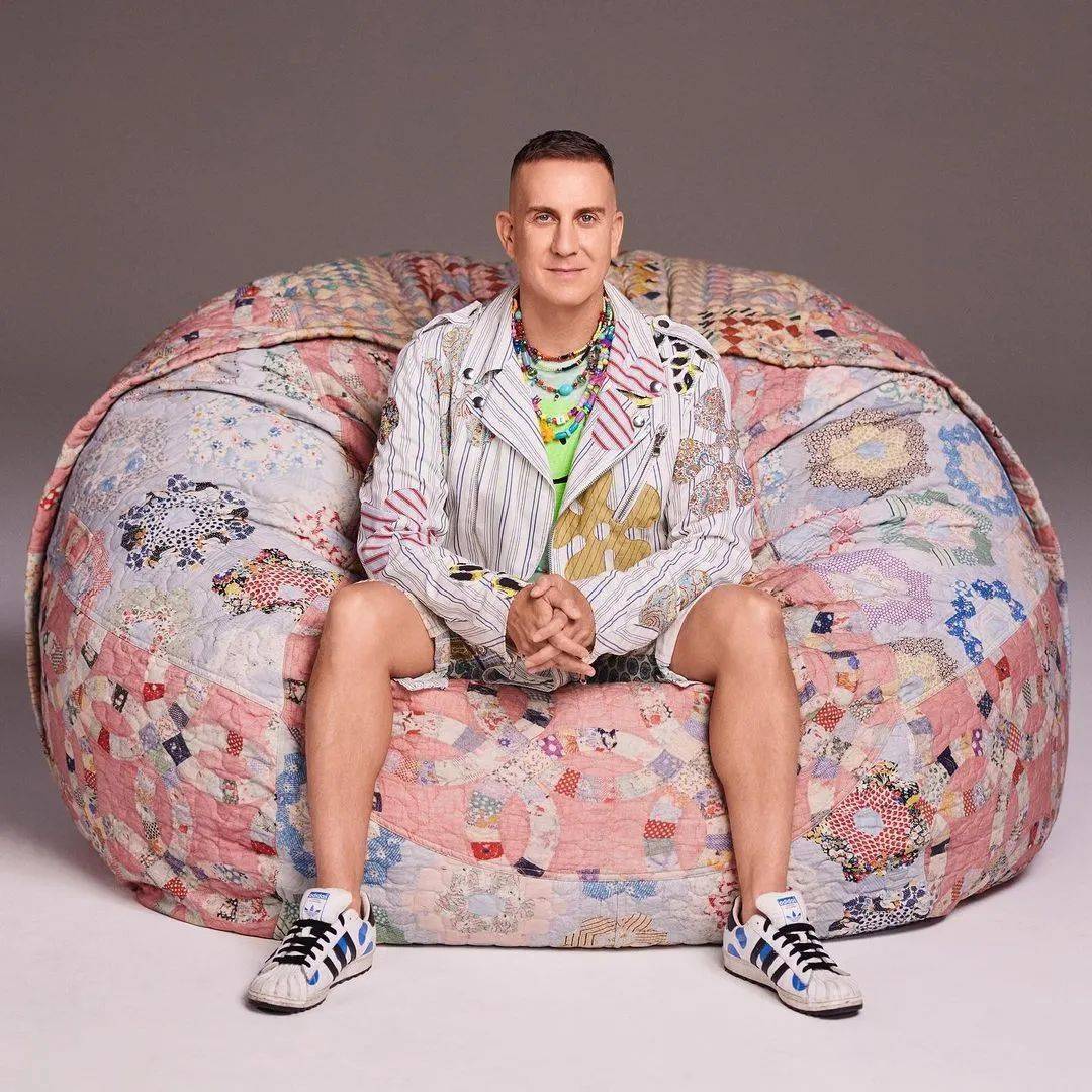 Jeremy 麦当娜为Jeremy Scott 颁奖！