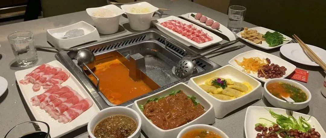 热搜第一!突然宣布:关停300家门店_台率