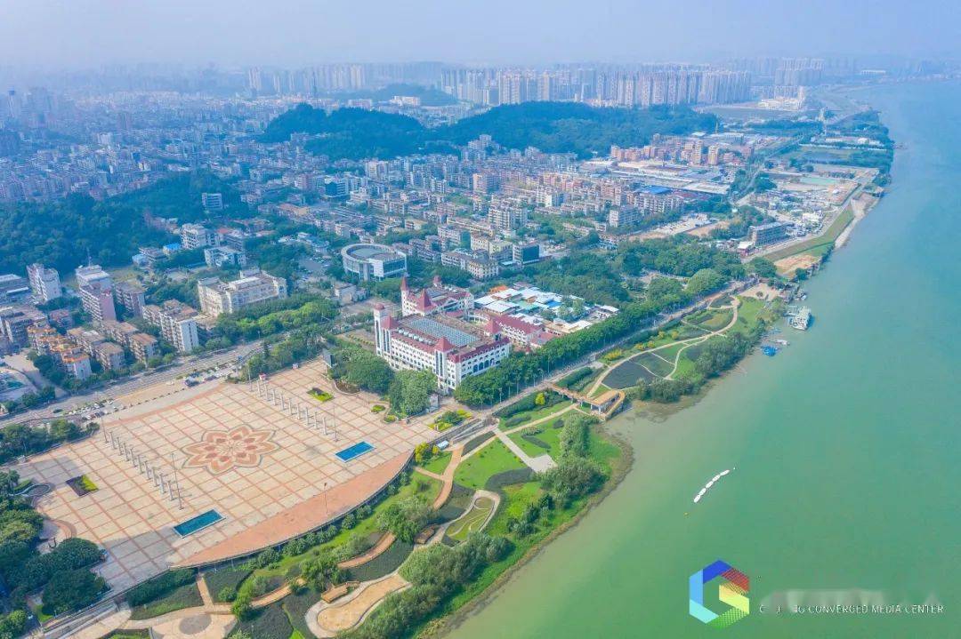 高明最大的城市广场就它了