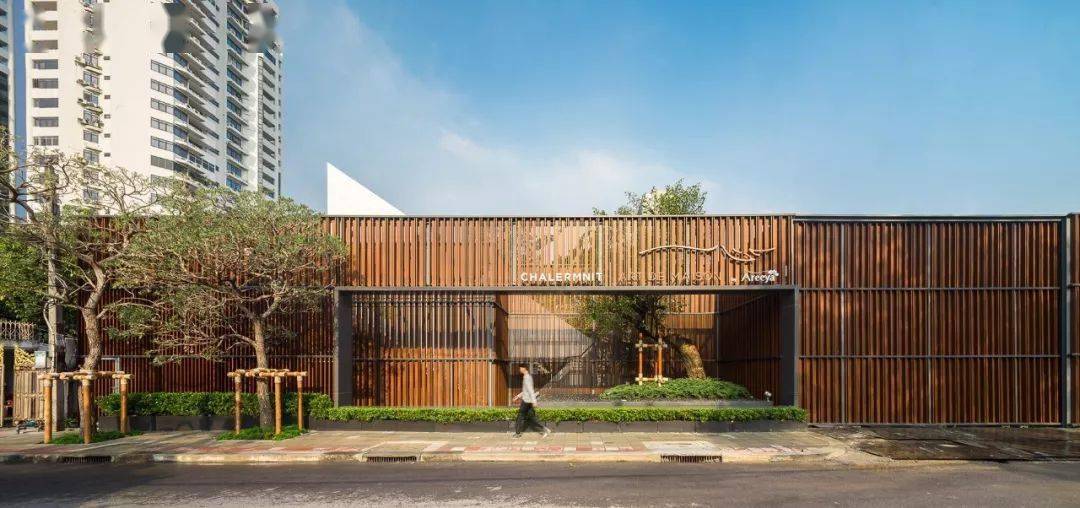 主入口设计如何提升逼格来看看这100款