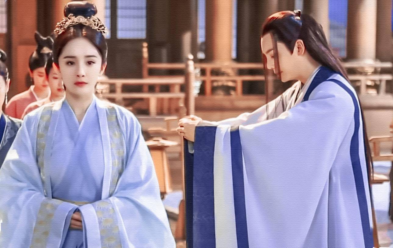 因为|杨幂陈伟霆二搭演情侣，一个36一个35，时隔7年仍在古偶里打转