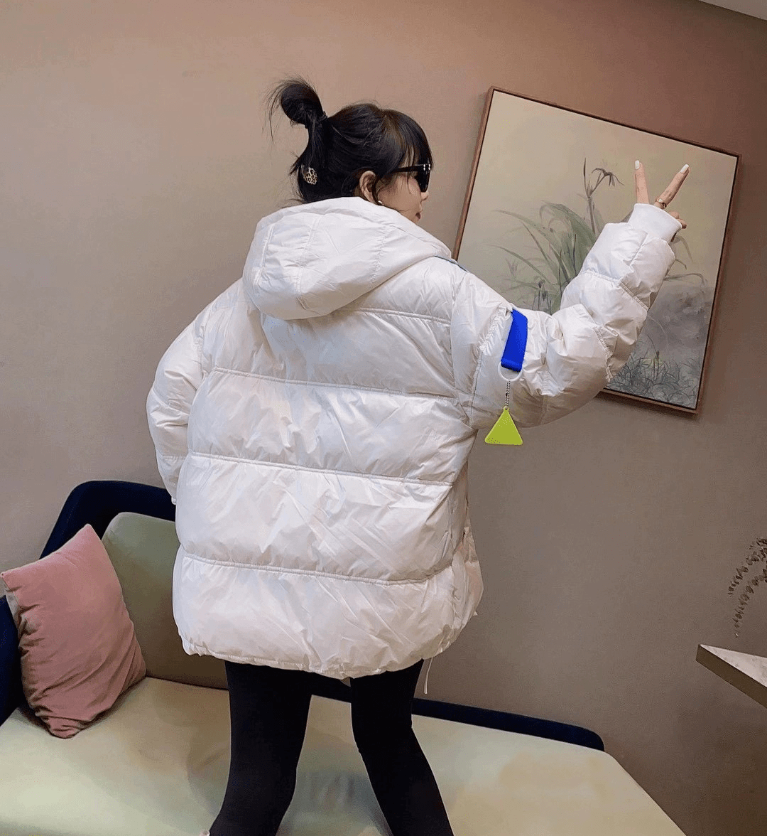 设计 降温了！你的衣柜里羽绒服备起来了吗？今天推荐好几款，快来挑一挑~