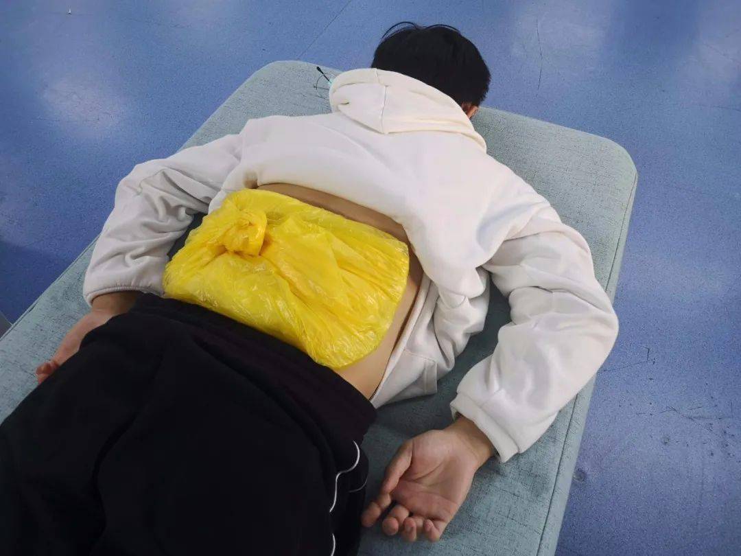 中医康复丨温暖蜡疗助你冬季关节无忧