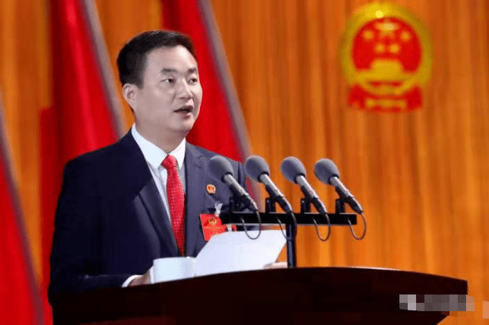 聚焦两会黄梅县第十七届人民代表大会第一次会议隆重开幕
