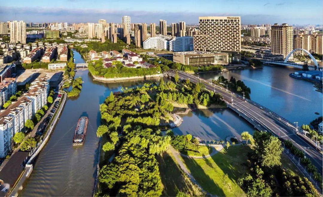 区委常委组织部部长姚卫华调研菊园新区组织工作