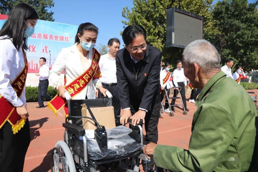 阜平县长王占祥图片