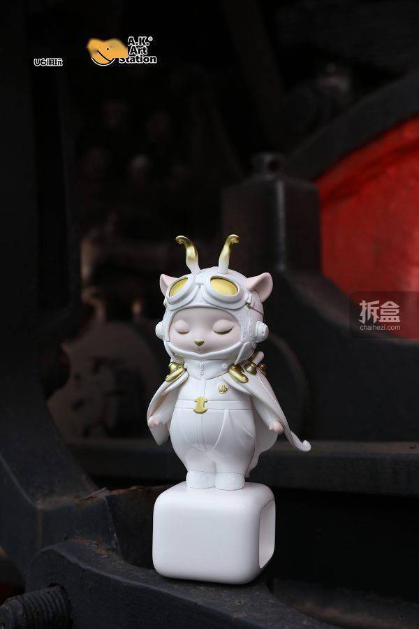 网站AK工作室 x 狐尾玩具 UU的飞行梦 潮玩摆件
