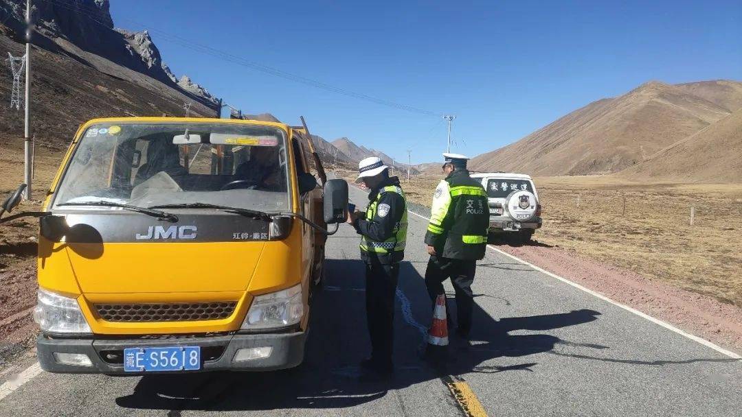 【为民大服务】嘉黎县公安局交警大队持续开展道路交通安全检查工作