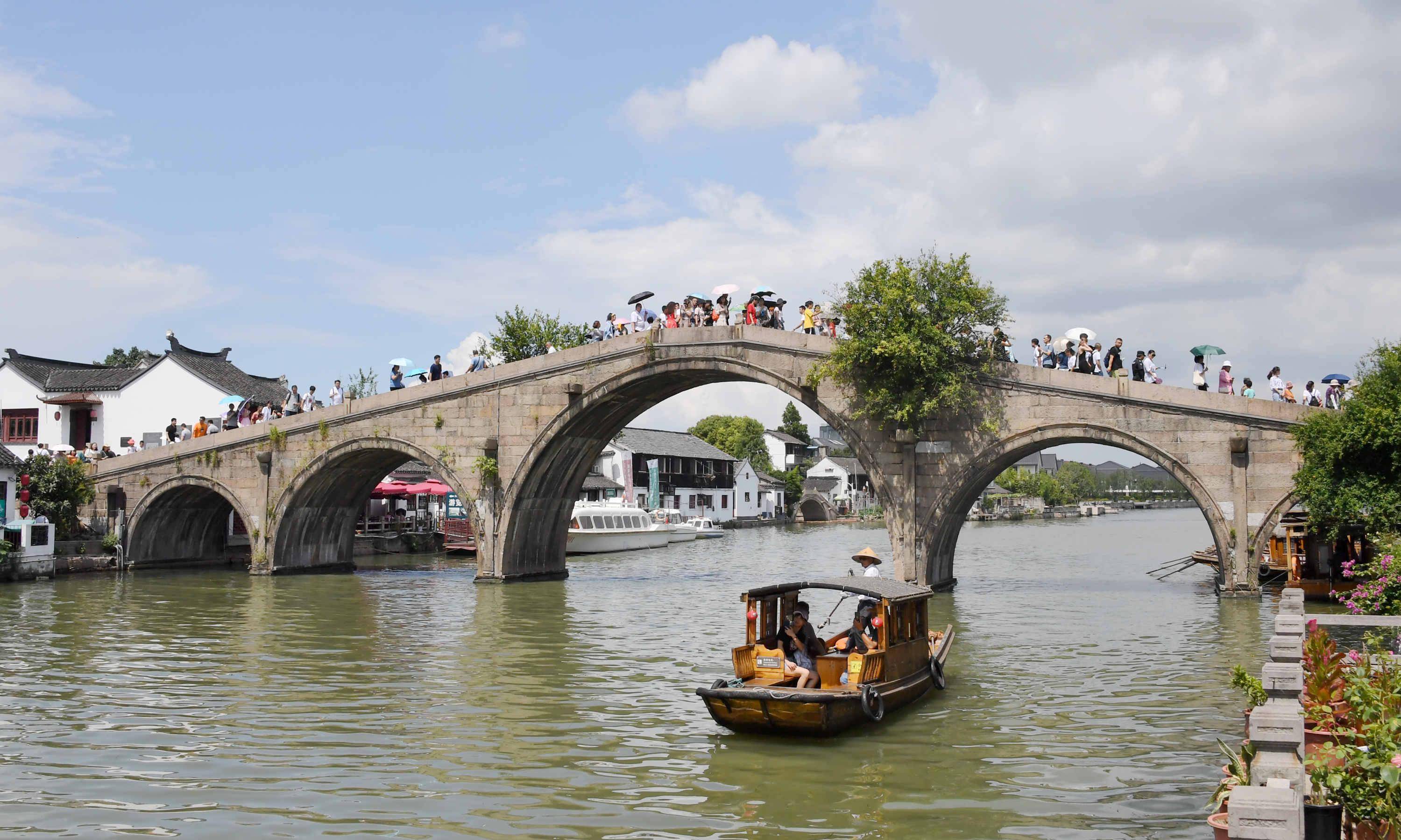 在上海修古桥：用新技术“修旧如旧”，引新流量“活在当下”