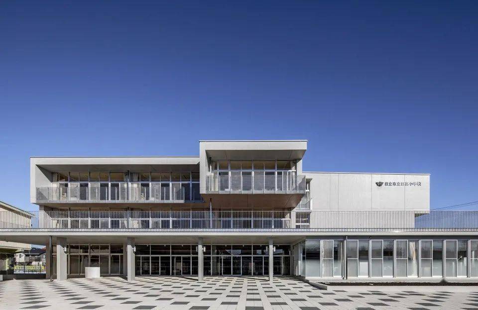 体块的穿插咬合堆叠45例