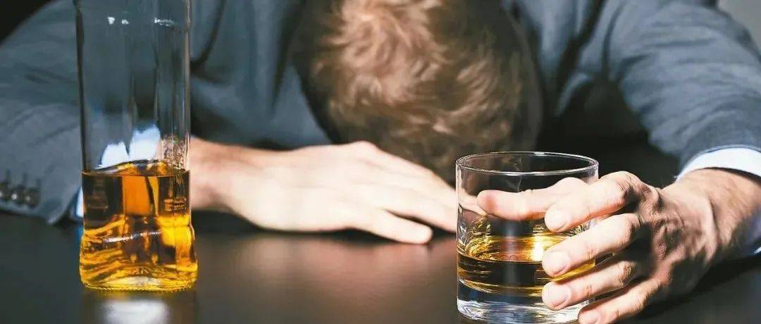 劝酒注意了,4种行为同桌饮酒者需承担法律责任!_免责