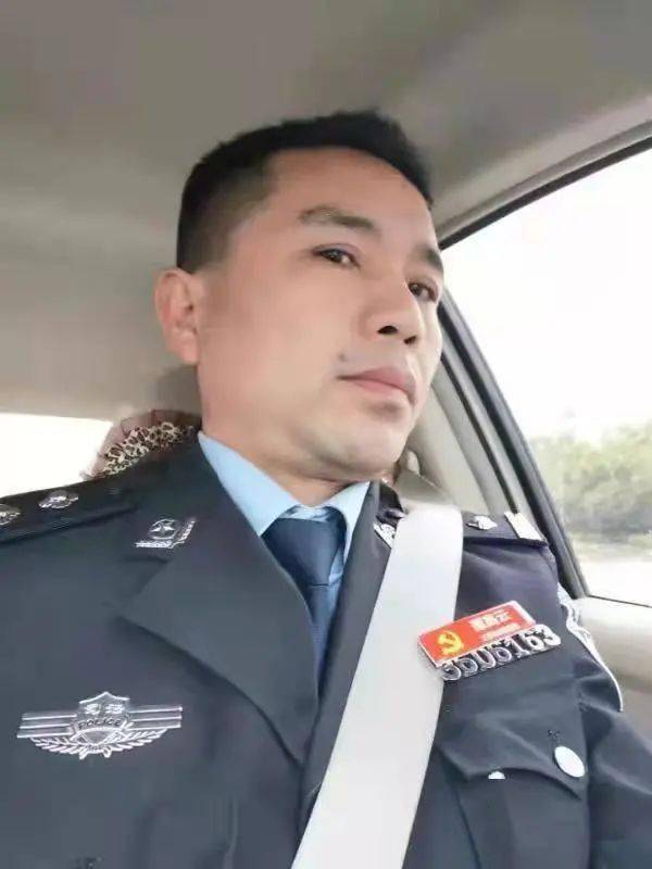 我和我的父辈不畏艰险接续奋斗长大后我就成了你