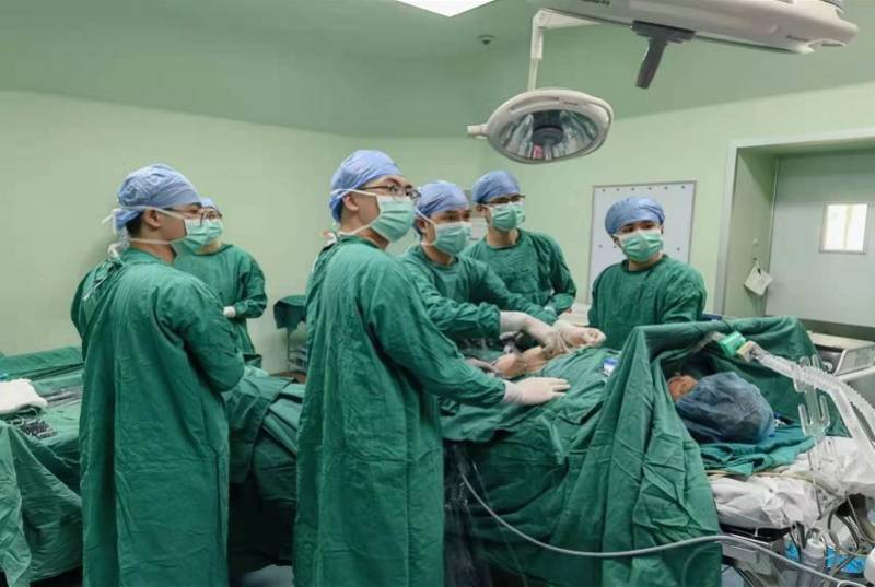 部位|豪饮6天白酒后，他肠道数次“血崩”