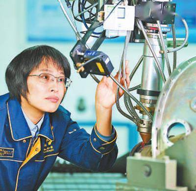 激光焊接 精准无缝（工匠绝活）