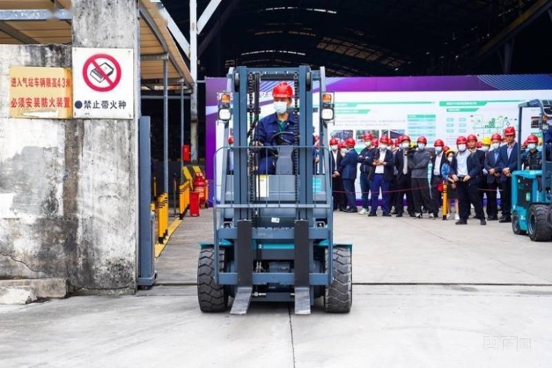 国内首个氢能叉车应用整体解决方案落地广东佛山