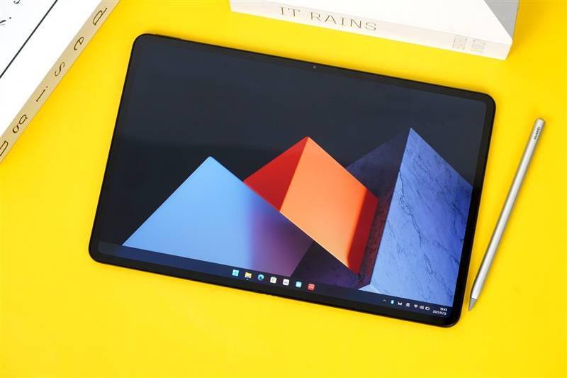 OLED首秀够出色！新款华为MateBook E首发评测：轻薄办公非它莫属