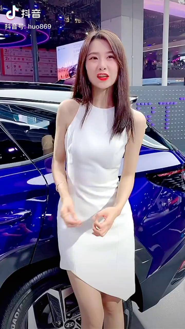 車展蘇寧小姐姐車展現場車模小姐姐最美車模蘇寧女神美女最美車模