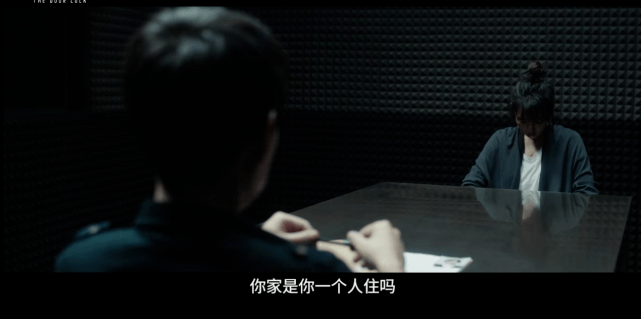 活动|（文末赠票）点映口碑大爆，演技好上热搜，《门锁》将成11月黑马影片？