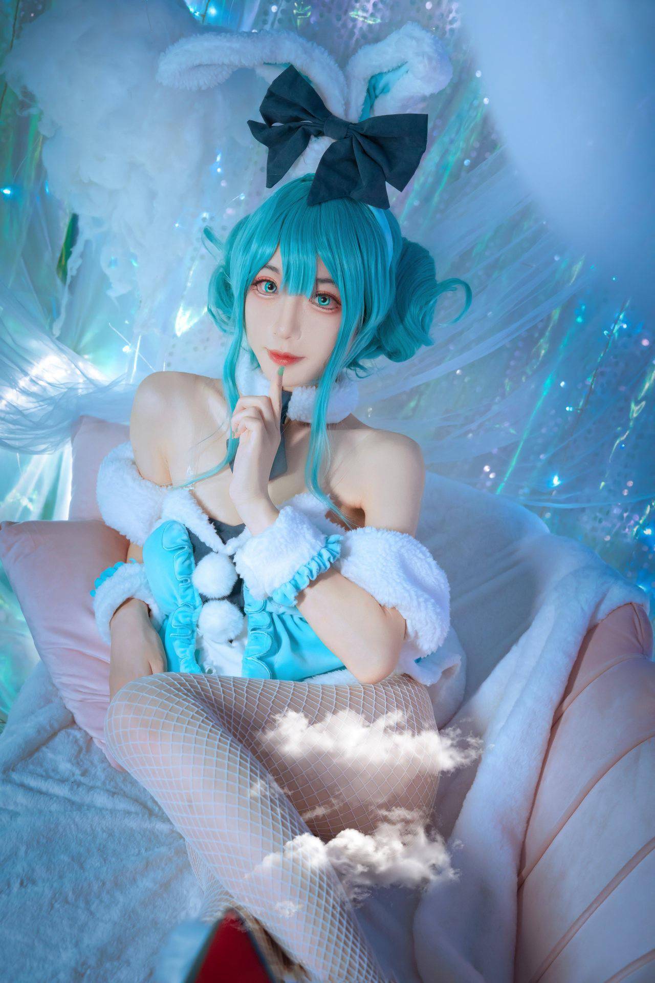 未来|初音未来cosplay，是软软的小白兔