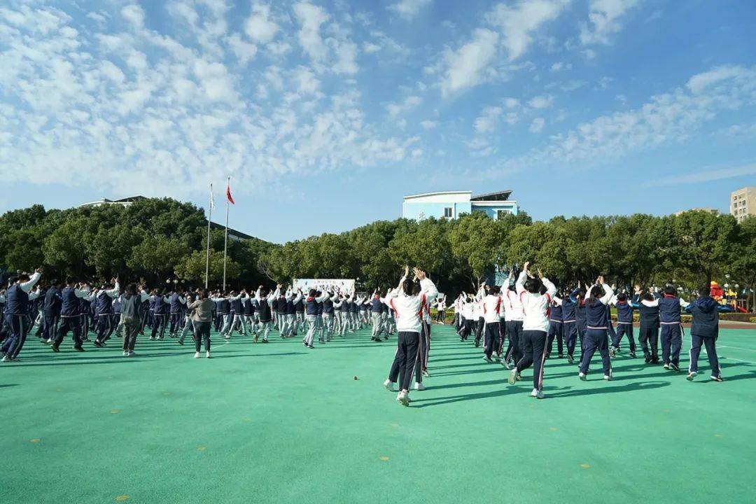 展活力,扬风采 --远东学校秋季运动会开赛啦!