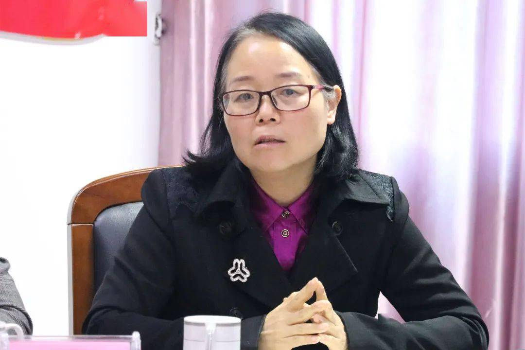 11月19日下午,省人大常委会副秘书长,法制委副主任委员,法工委主任任