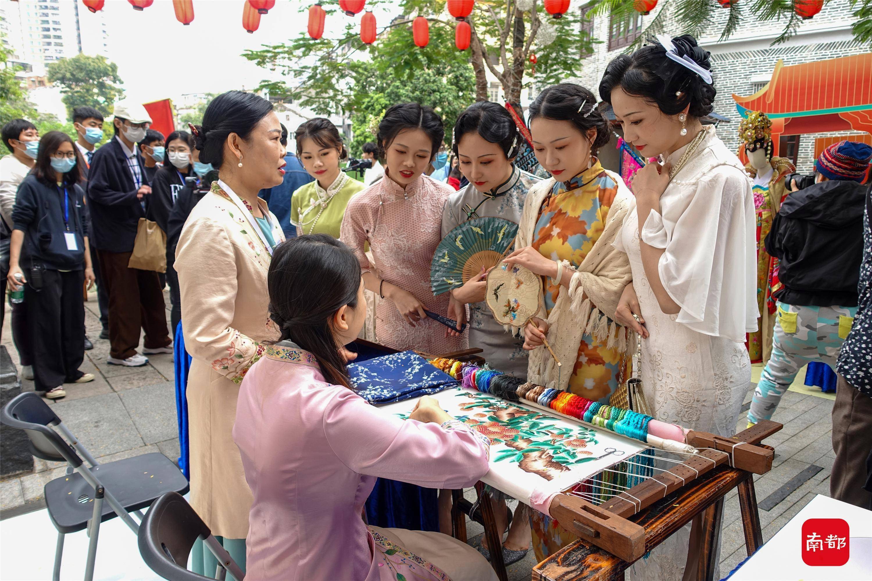 广州|图集：网红主播、古风COSER、汉服同袍齐聚永庆坊