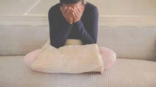 止痛药|「电子止痛药」来了！戴上 VR 眼镜就能治腰疼，这是怎么做到的？